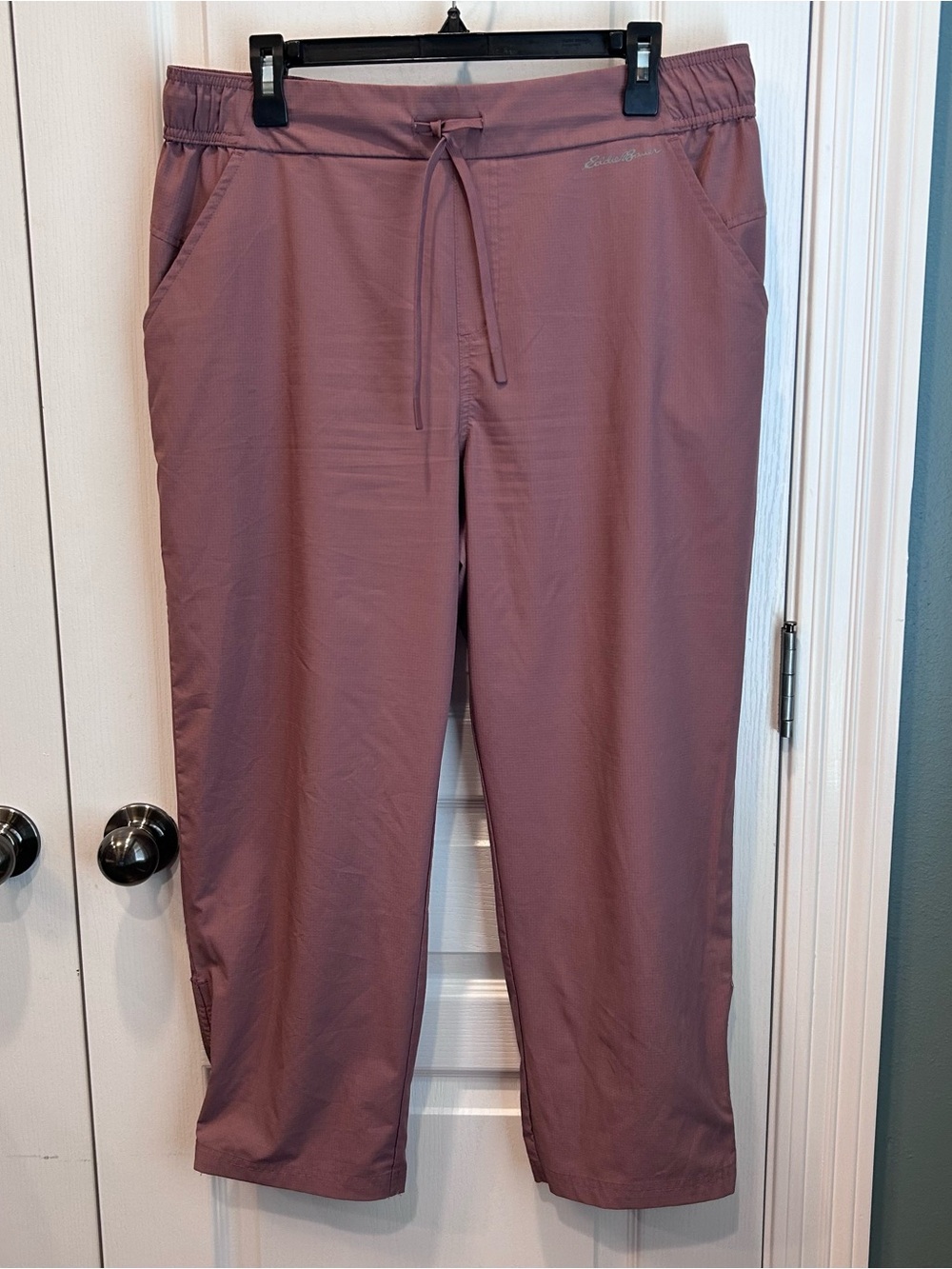 Eddie Bauer quick-dry Mauve Cropped Pants with rip cord on pants cuffs